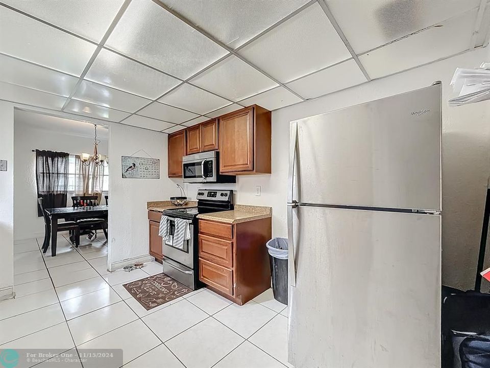 For Sale: $320,000 (3 beds, 2 baths, 1750 Square Feet)