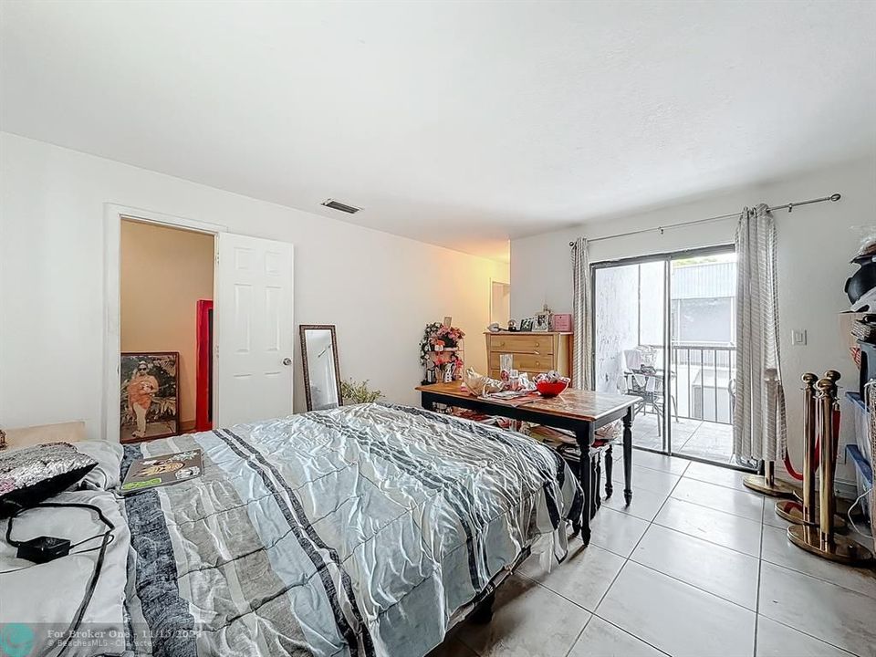 For Sale: $320,000 (3 beds, 2 baths, 1750 Square Feet)