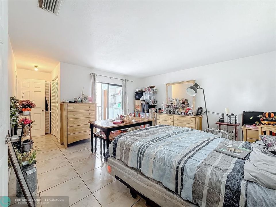 For Sale: $320,000 (3 beds, 2 baths, 1750 Square Feet)