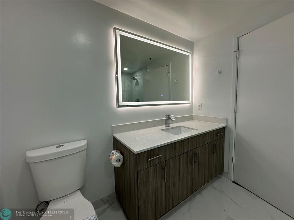 For Rent: $3,275 (2 beds, 2 baths, 1156 Square Feet)