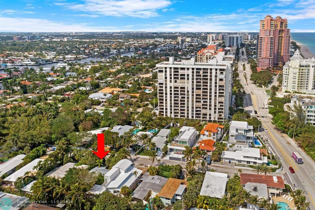 For Sale: $2,199,000 (3 beds, 3 baths, 1630 Square Feet)