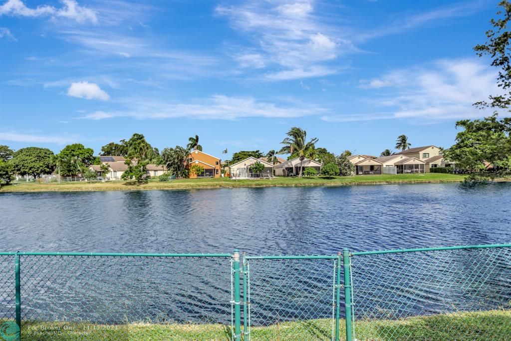 For Sale: $550,000 (3 beds, 2 baths, 1440 Square Feet)