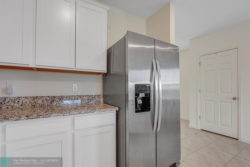 For Sale: $379,000 (3 beds, 2 baths, 1504 Square Feet)