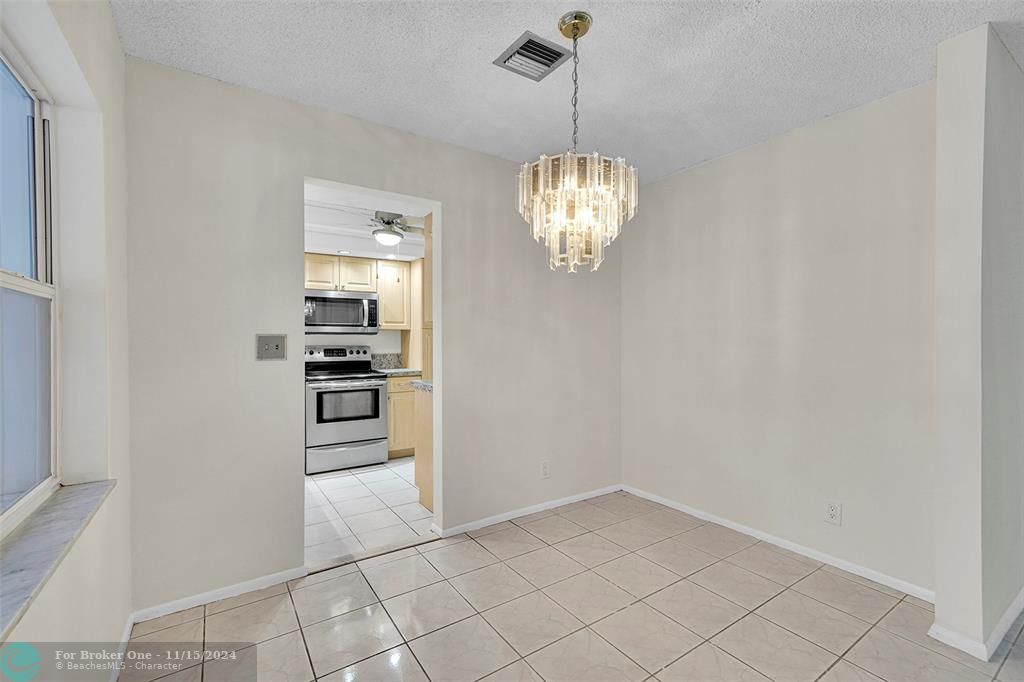 For Sale: $539,900 (4 beds, 2 baths, 1896 Square Feet)