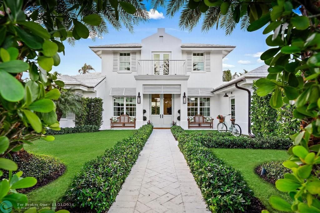 For Sale: $7,395,000 (4 beds, 4 baths, 3618 Square Feet)