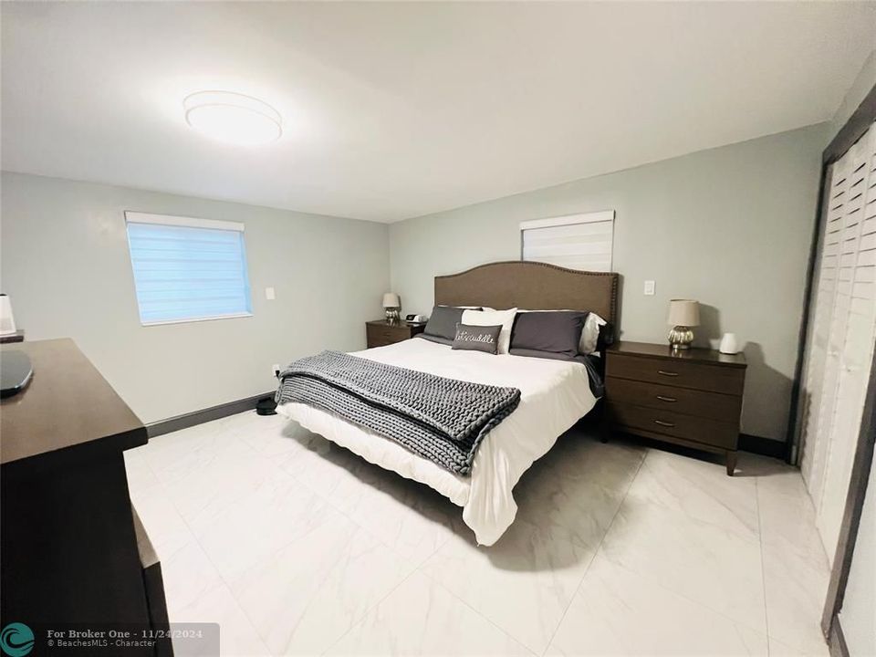 For Sale: $699,900 (4 beds, 2 baths, 1836 Square Feet)