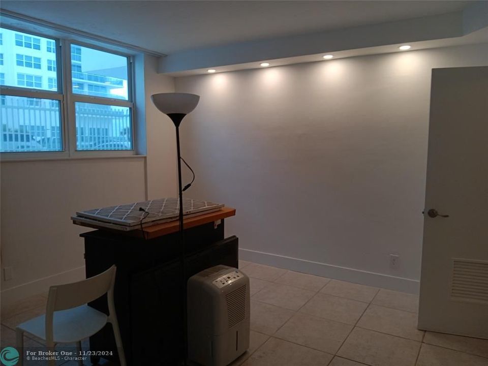 For Rent: $3,850 (2 beds, 2 baths, 1309 Square Feet)