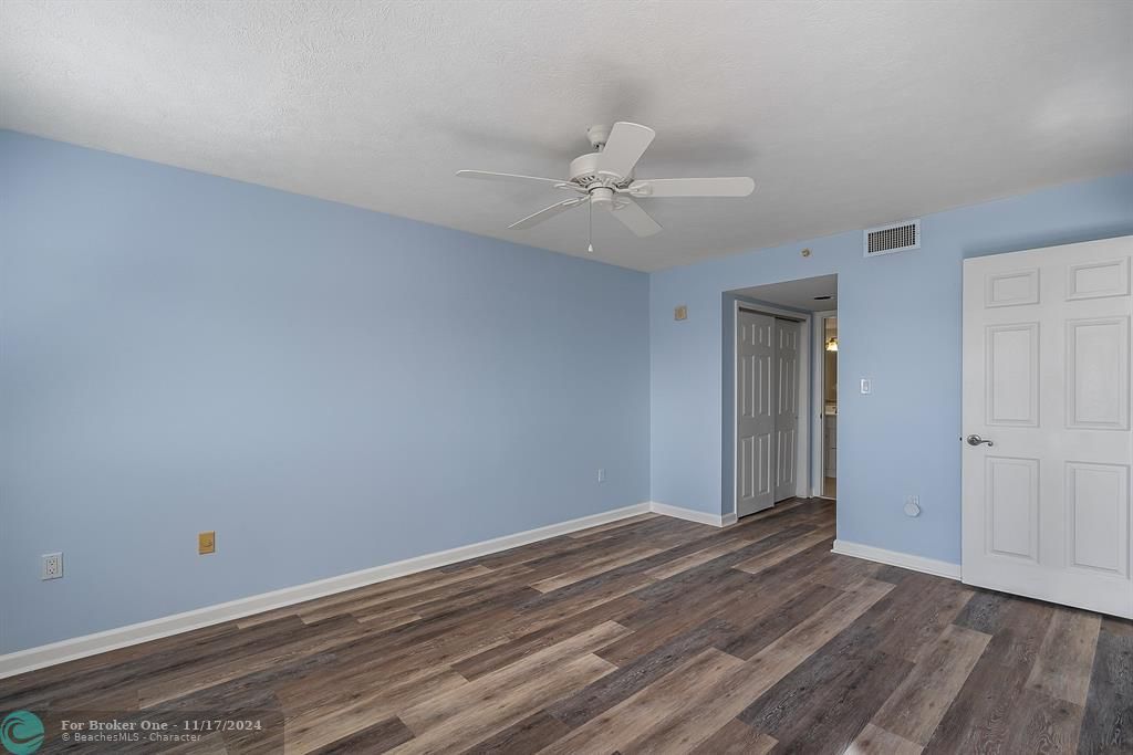 For Sale: $345,000 (2 beds, 2 baths, 1230 Square Feet)