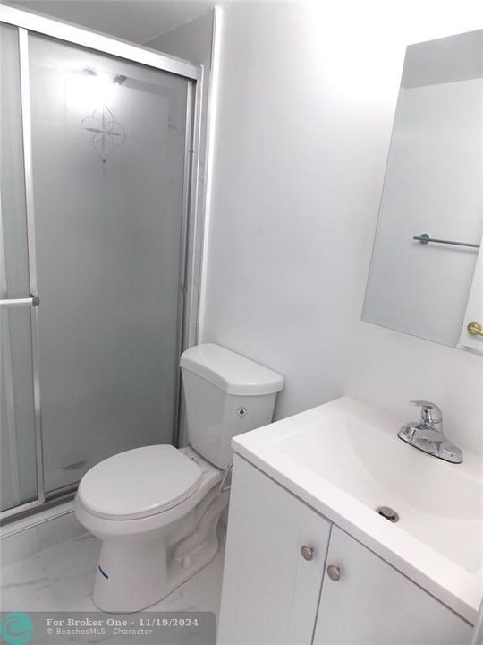 For Sale: $269,900 (2 beds, 2 baths, 968 Square Feet)