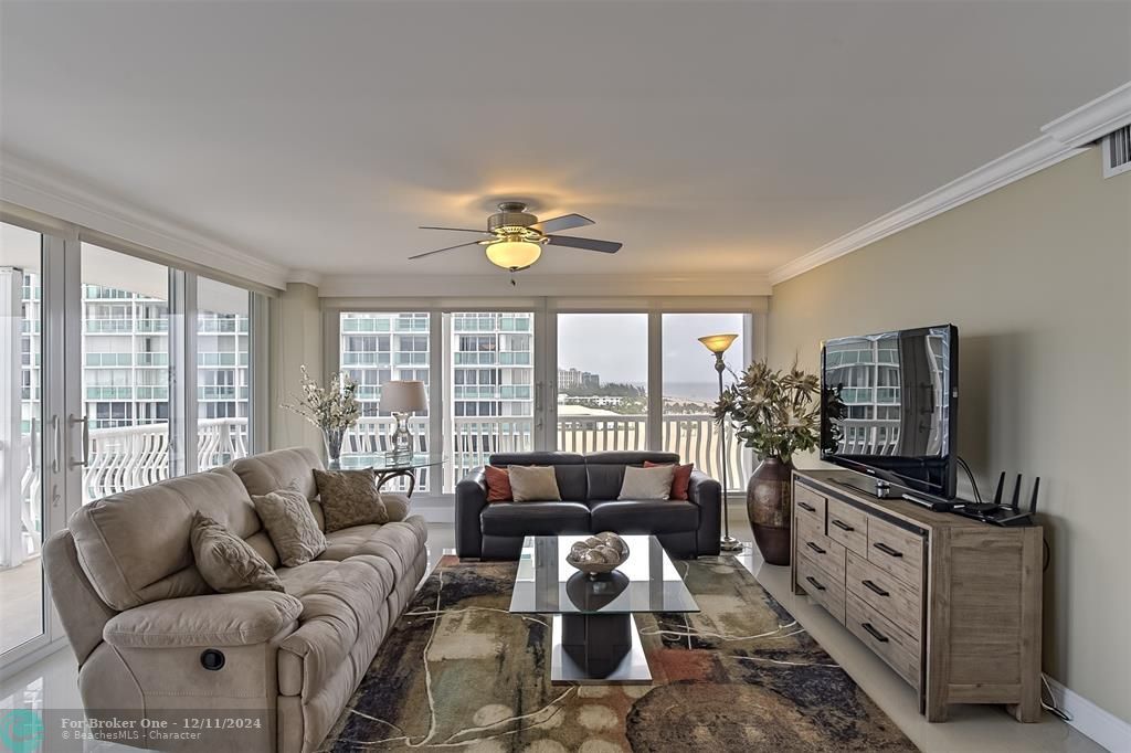 For Sale: $1,395,000 (2 beds, 2 baths, 1599 Square Feet)