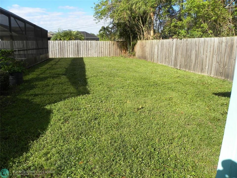 For Sale: $419,000 (3 beds, 2 baths, 1569 Square Feet)