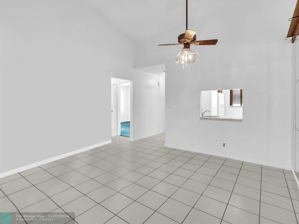 For Sale: $239,000 (2 beds, 2 baths, 985 Square Feet)