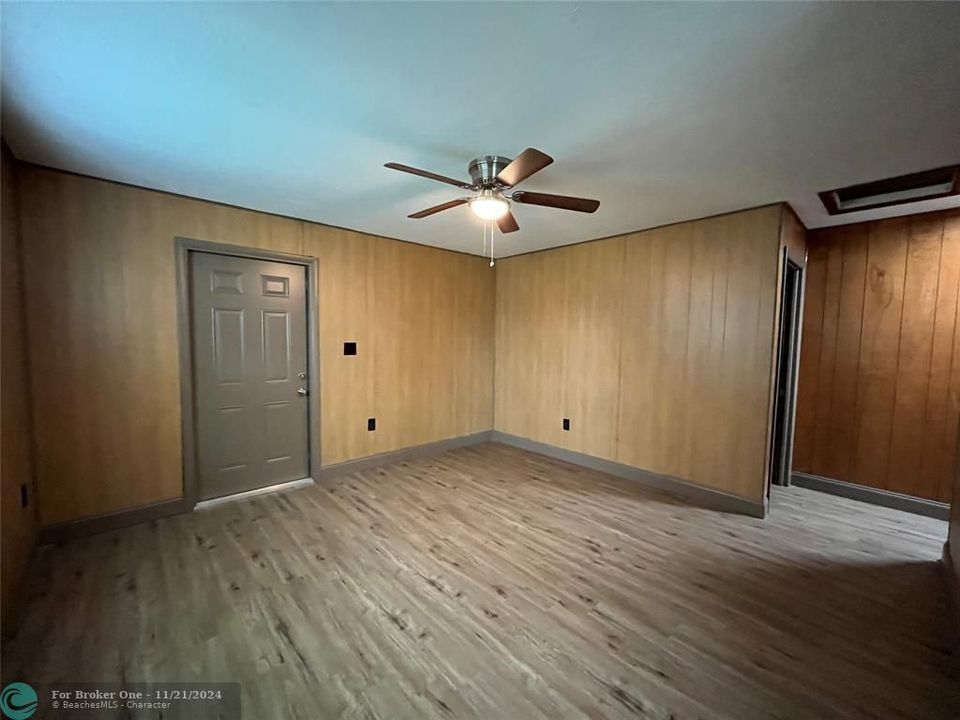 For Rent: $1,100 (2 beds, 1 baths, 0 Square Feet)