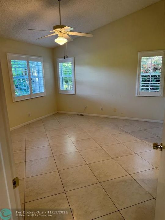 For Sale: $349,000 (2 beds, 2 baths, 1575 Square Feet)