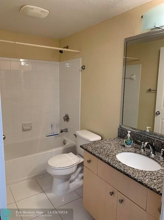 For Rent: $2,600 (2 beds, 2 baths, 1205 Square Feet)