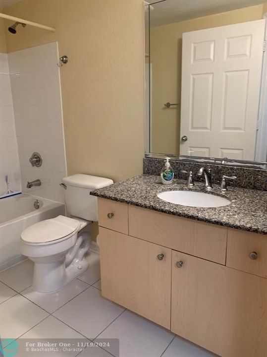 For Rent: $2,600 (2 beds, 2 baths, 1205 Square Feet)