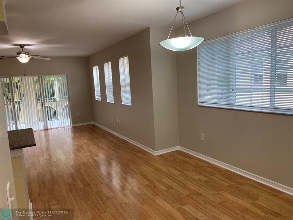 For Rent: $2,600 (2 beds, 2 baths, 1205 Square Feet)