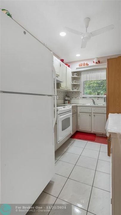 For Sale: $144,999 (1 beds, 1 baths, 650 Square Feet)