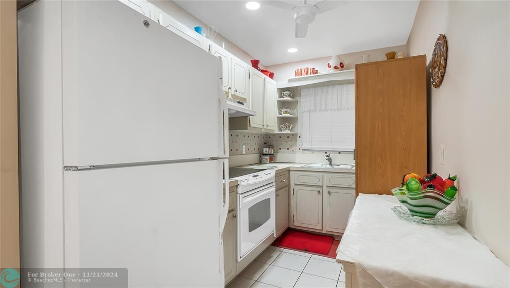 For Sale: $144,999 (1 beds, 1 baths, 650 Square Feet)