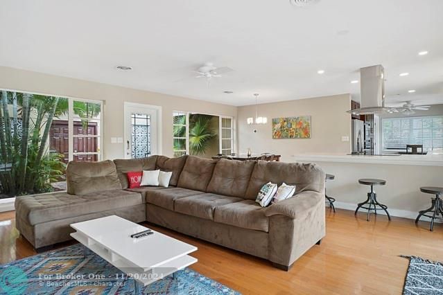 For Sale: $799,000 (3 beds, 2 baths, 1555 Square Feet)