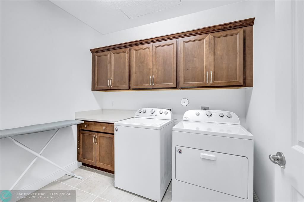 For Sale: $625,000 (3 beds, 2 baths, 1842 Square Feet)