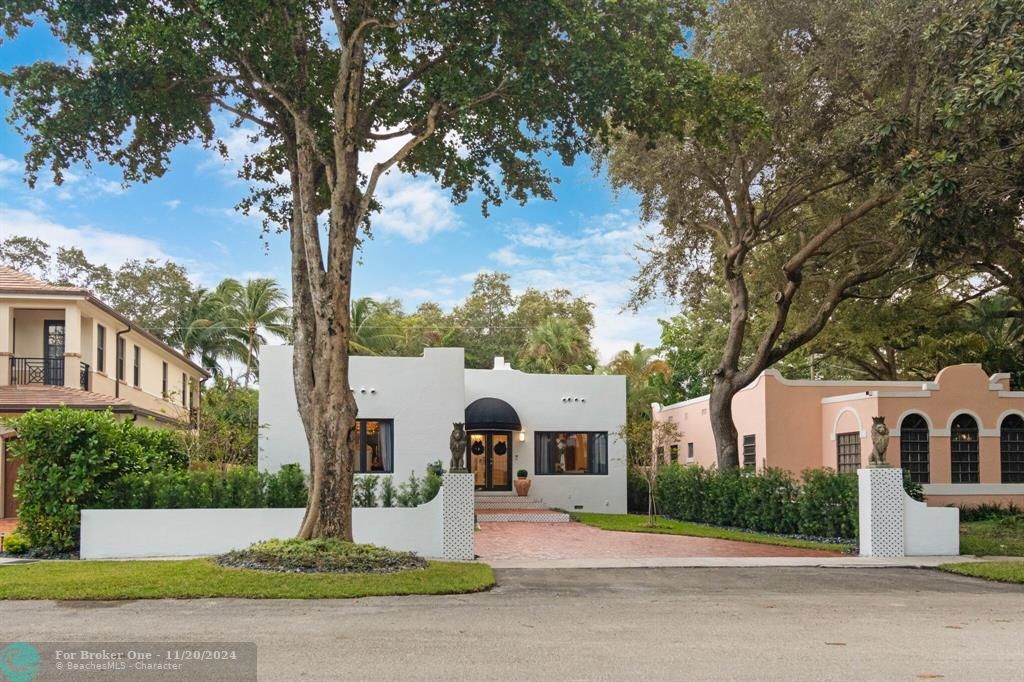 For Sale: $2,500,000 (3 beds, 3 baths, 1908 Square Feet)