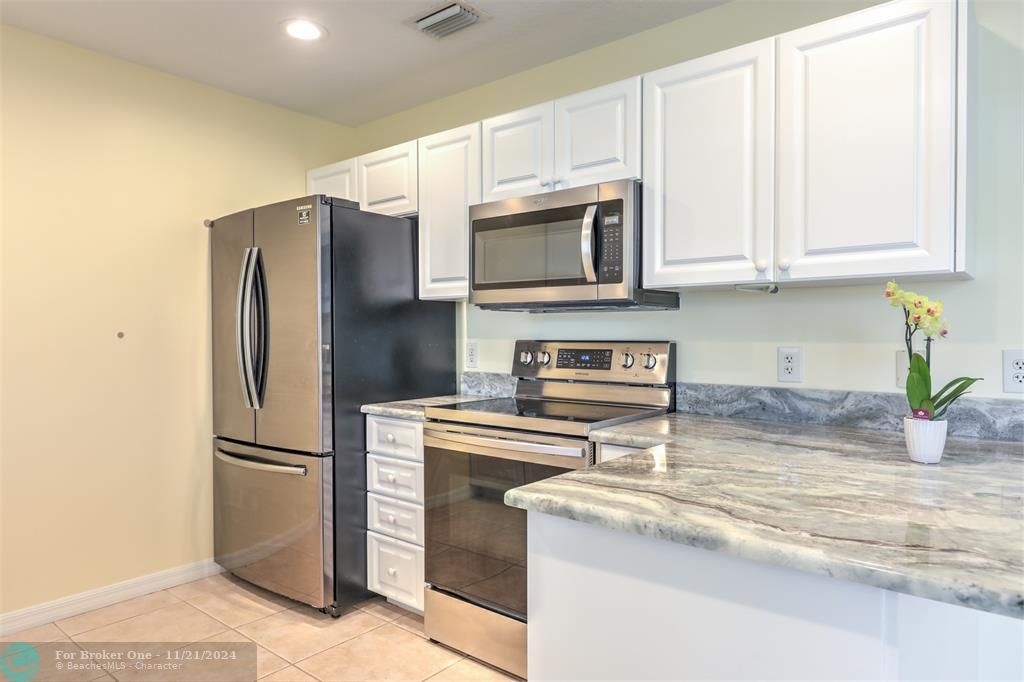 For Sale: $349,990 (3 beds, 2 baths, 1213 Square Feet)