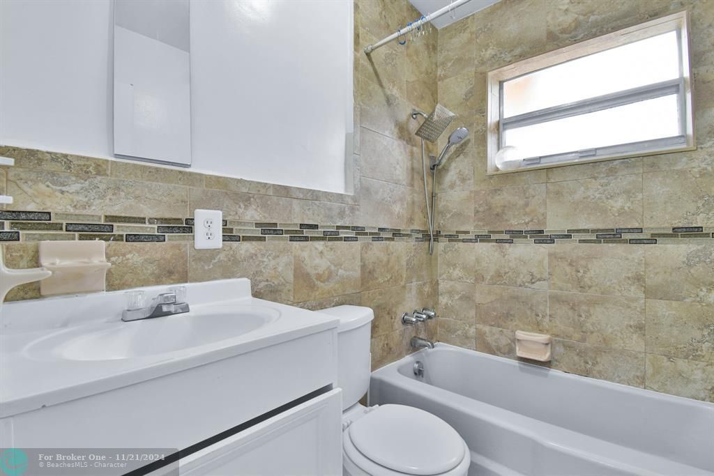 For Sale: $2,200 (2 beds, 1 baths, 1609 Square Feet)