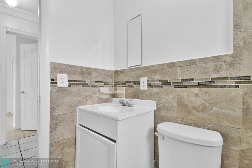 For Sale: $2,200 (2 beds, 1 baths, 1609 Square Feet)