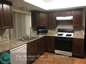 For Rent: $2,700 (2 beds, 2 baths, 1200 Square Feet)