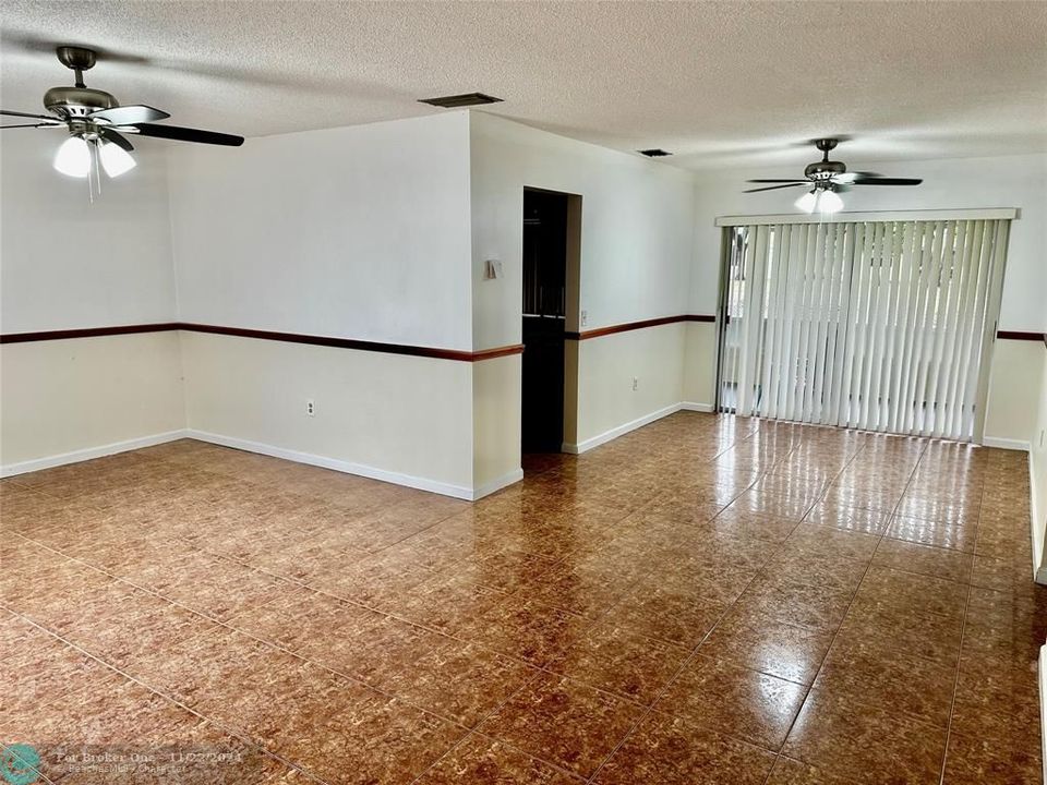 For Rent: $2,700 (2 beds, 2 baths, 1200 Square Feet)