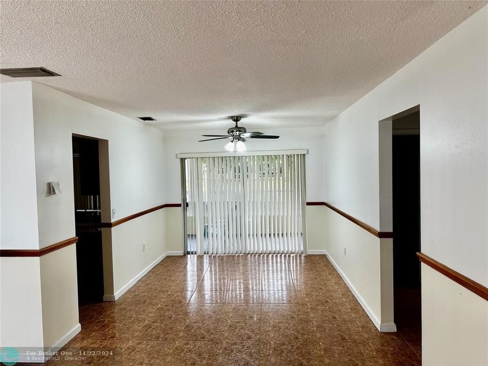 For Rent: $2,700 (2 beds, 2 baths, 1200 Square Feet)