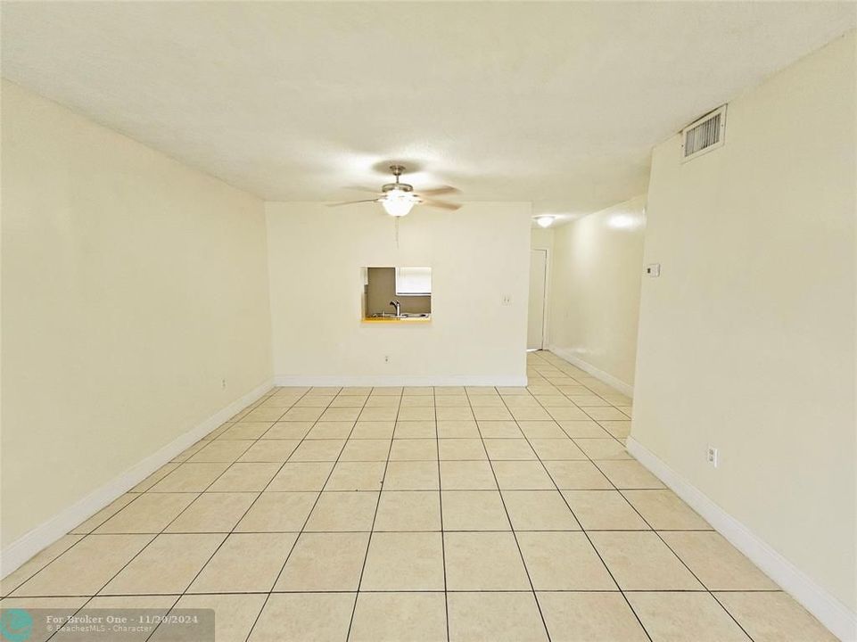 For Rent: $1,700 (2 beds, 2 baths, 959 Square Feet)