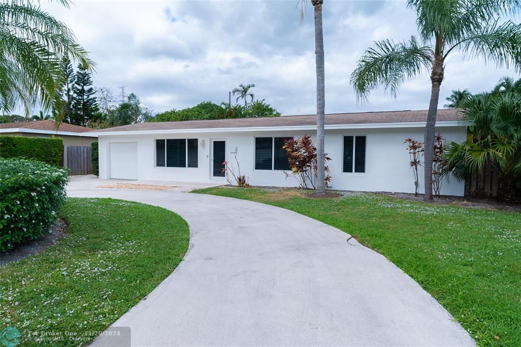 For Sale: $699,000 (3 beds, 2 baths, 1524 Square Feet)