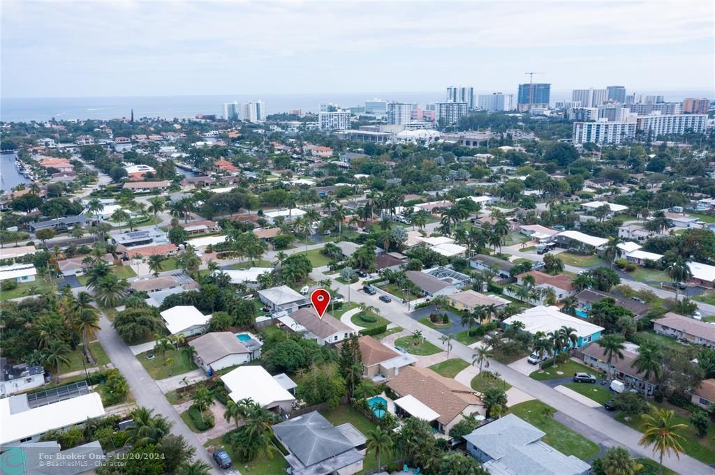 For Sale: $699,000 (3 beds, 2 baths, 1524 Square Feet)