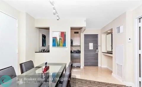 For Sale: $230,000 (1 beds, 1 baths, 548 Square Feet)