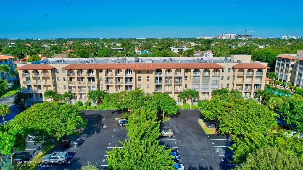 For Sale: $485,000 (2 beds, 2 baths, 1170 Square Feet)