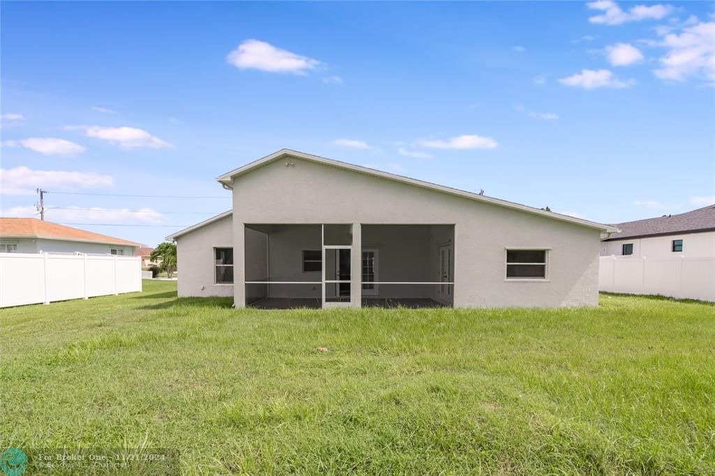 For Sale: $370,000 (3 beds, 2 baths, 1952 Square Feet)