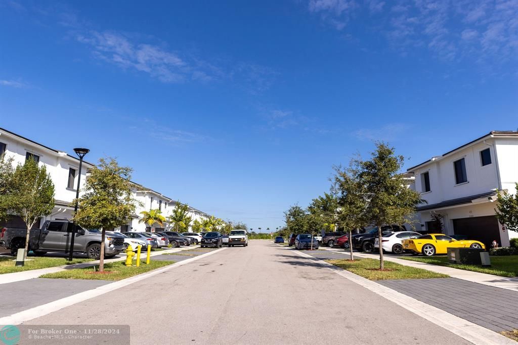 For Sale: $430,000 (3 beds, 2 baths, 1530 Square Feet)