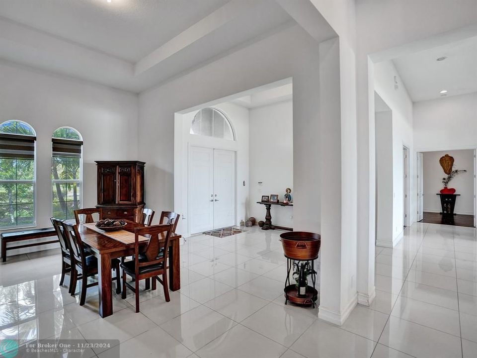 For Sale: $1,800,000 (5 beds, 4 baths, 4983 Square Feet)