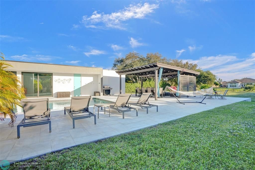 For Sale: $1,790,000 (5 beds, 2 baths, 3391 Square Feet)