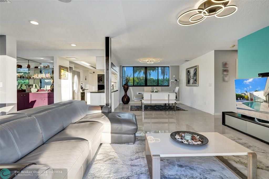 For Sale: $1,790,000 (5 beds, 2 baths, 3391 Square Feet)