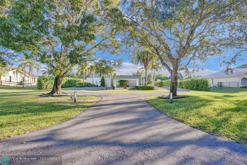 For Sale: $1,790,000 (5 beds, 2 baths, 3391 Square Feet)