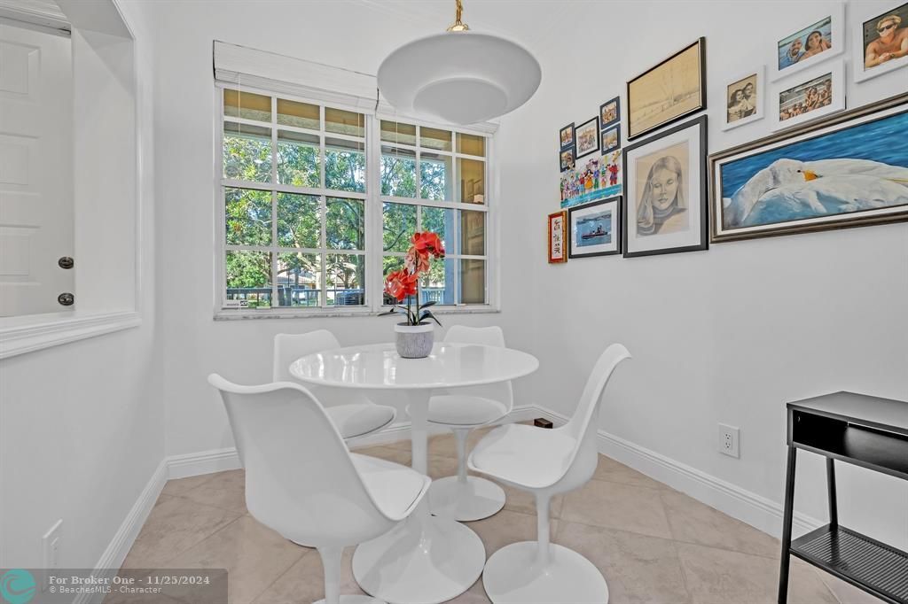 For Sale: $535,000 (3 beds, 3 baths, 1867 Square Feet)