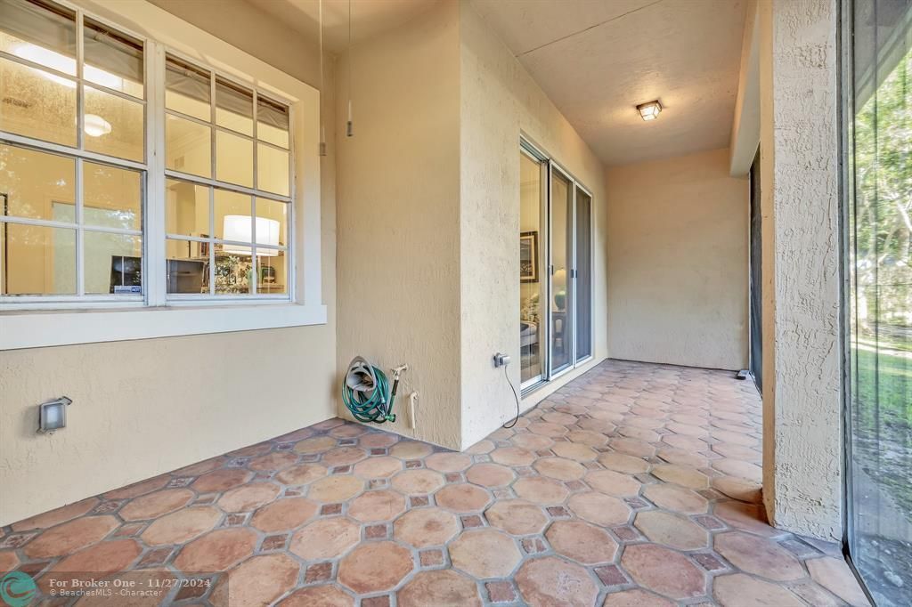 For Sale: $535,000 (3 beds, 3 baths, 1867 Square Feet)