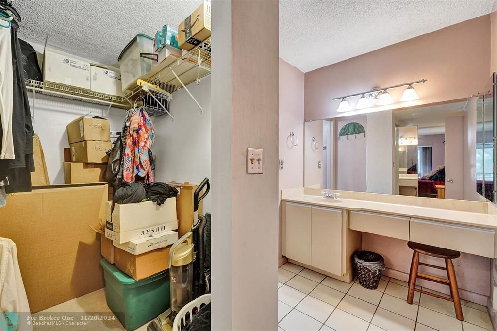 For Sale: $150,000 (2 beds, 2 baths, 1120 Square Feet)