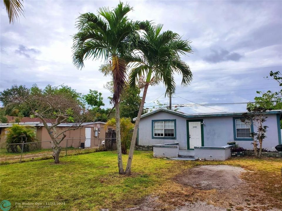 For Sale: $369,900 (3 beds, 1 baths, 1036 Square Feet)