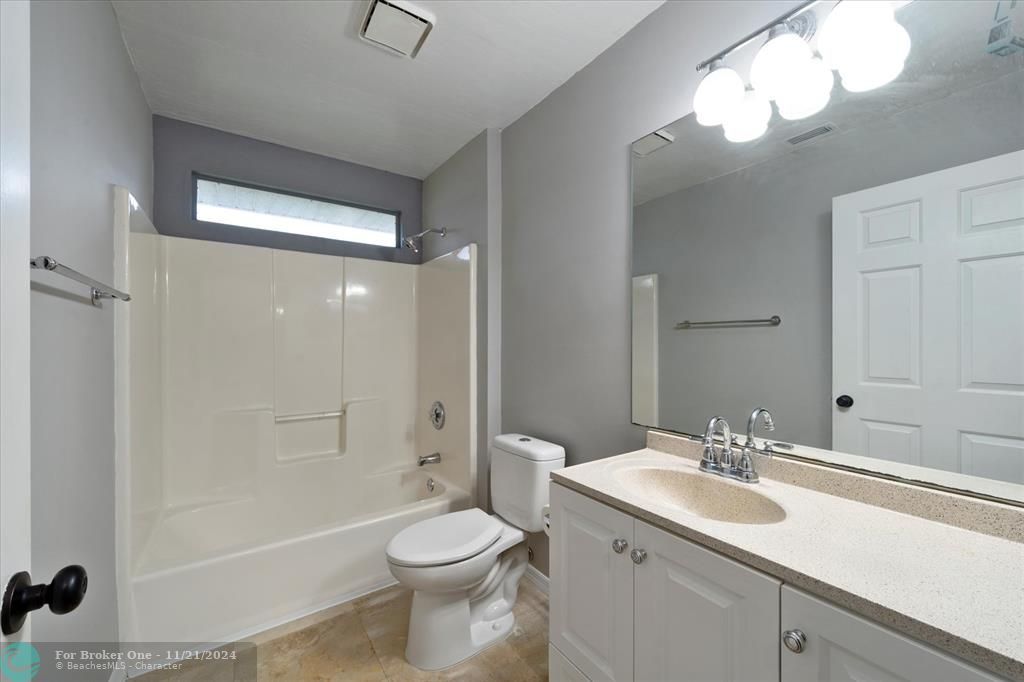 For Sale: $289,000 (3 beds, 2 baths, 1348 Square Feet)