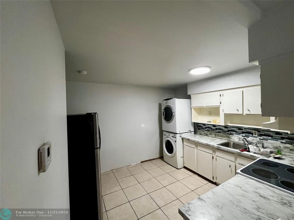 For Sale: $2,000 (2 beds, 1 baths, 0 Square Feet)