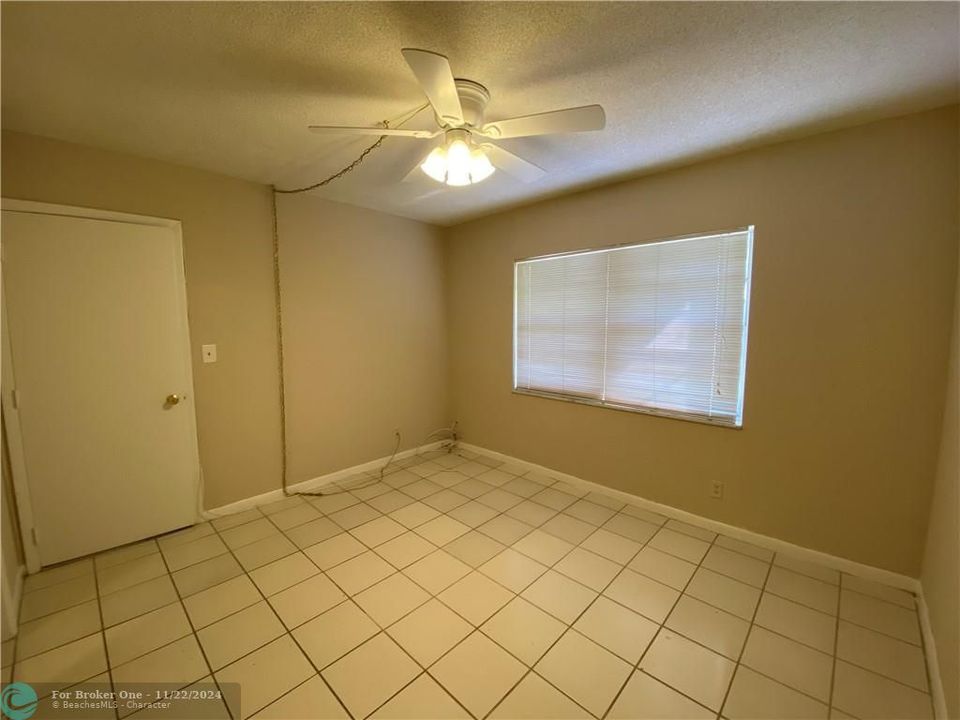 For Rent: $1,635 (2 beds, 1 baths, 835 Square Feet)